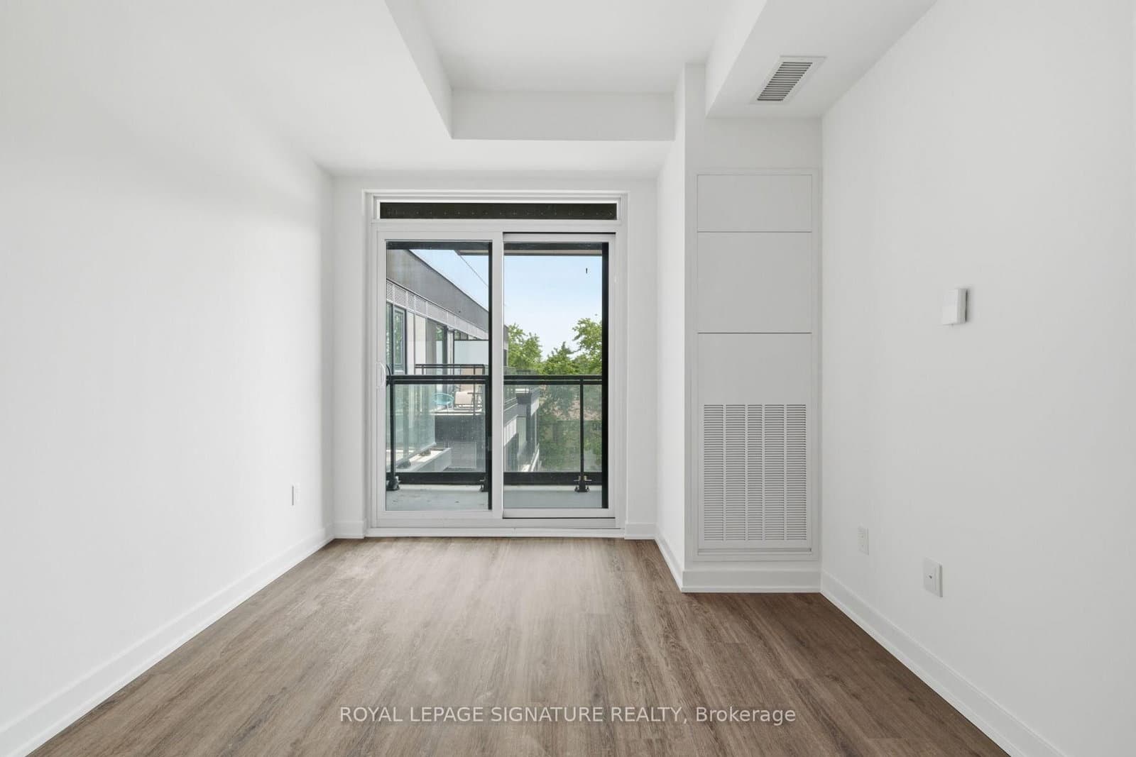 4569 Kingston Road, Unit 405 thumbnail 8