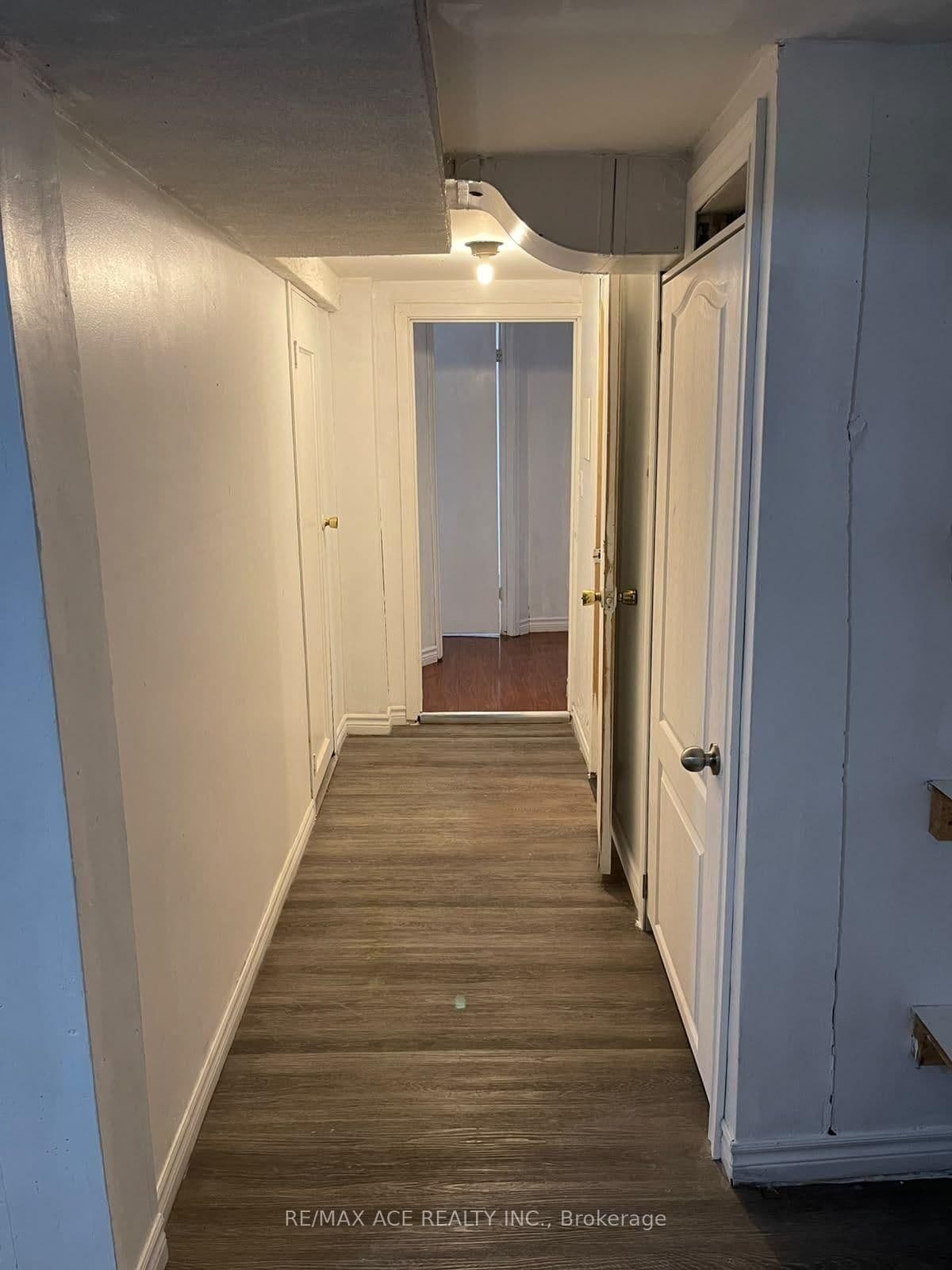 5 Danmary Road E, Unit Bsmt thumbnail 4