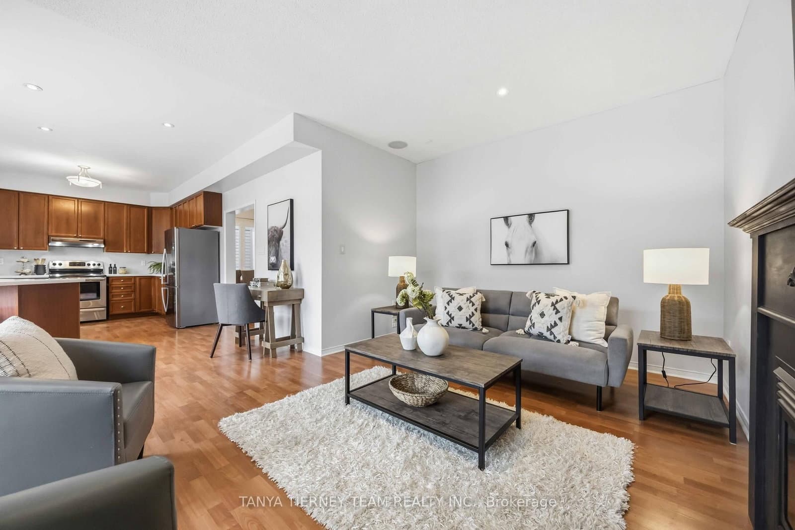 75 Robert Attersley Drive E thumbnail 26