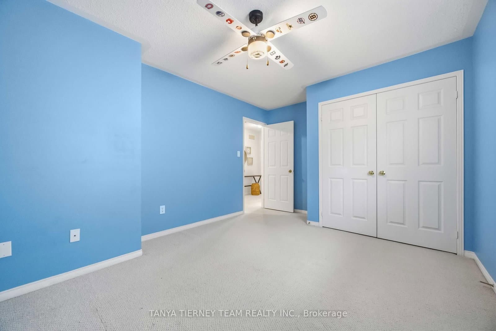 75 Robert Attersley Drive E thumbnail 36