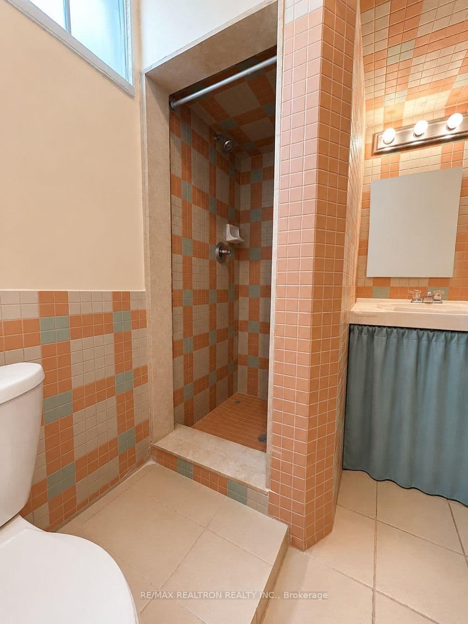 322 Morrish Road, Unit Basement thumbnail 10