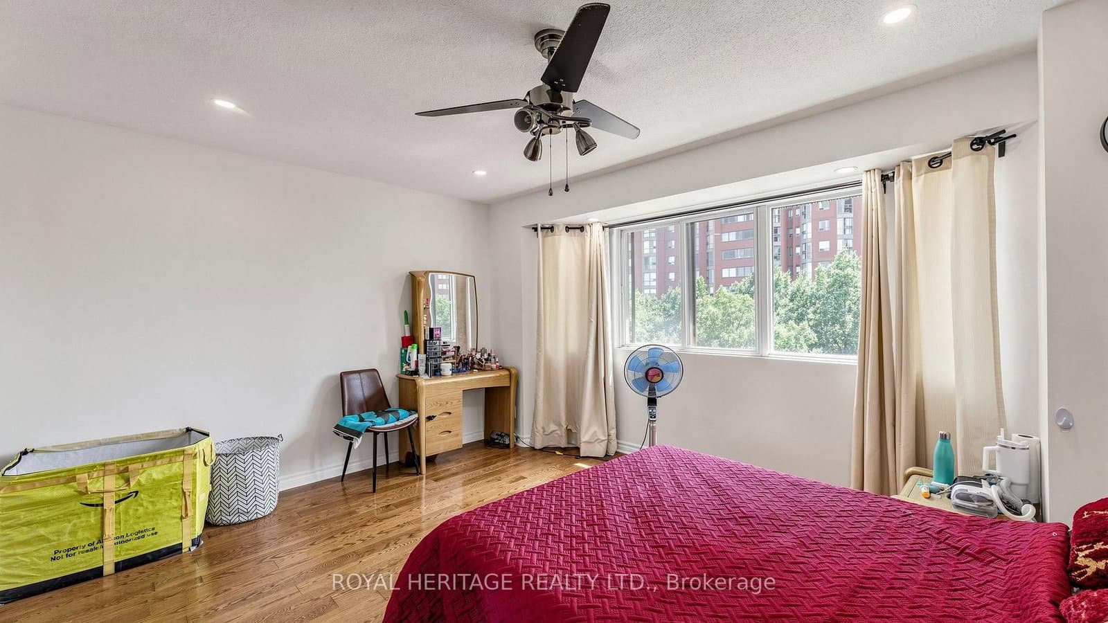 2472 Eglinton Avenue E, Unit Th 19 thumbnail 23