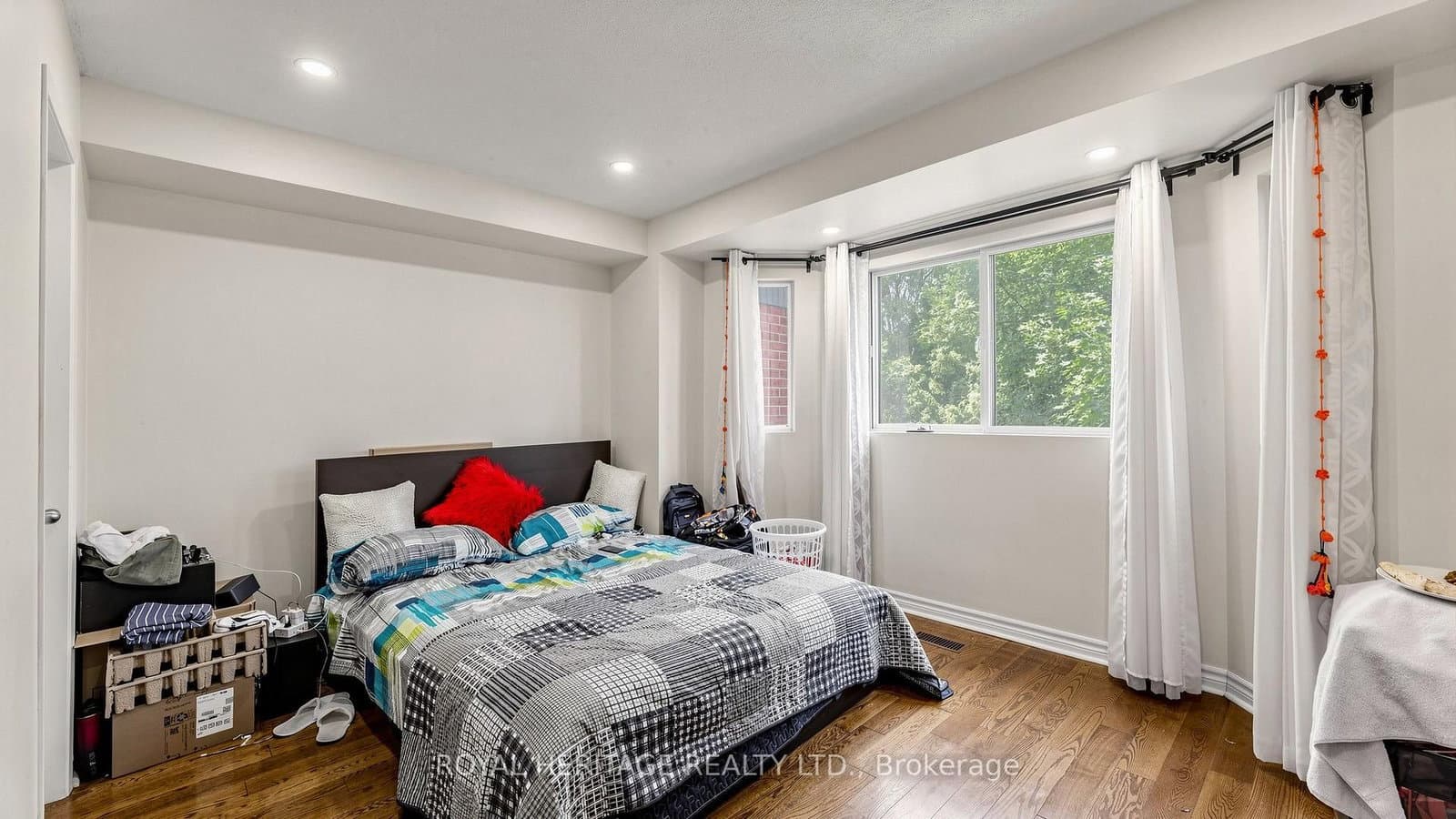 2472 Eglinton Avenue E, Unit Th 19 thumbnail 24