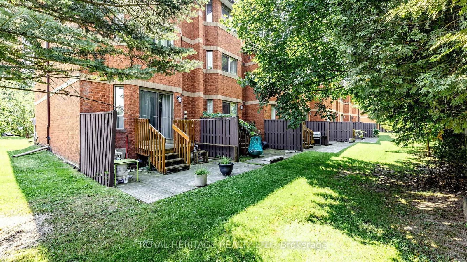 2472 Eglinton Avenue E, Unit Th 19 thumbnail 34