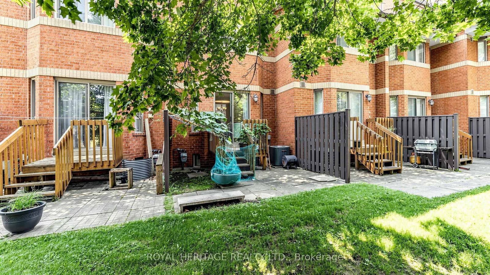 2472 Eglinton Avenue E, Unit Th 19 thumbnail 35