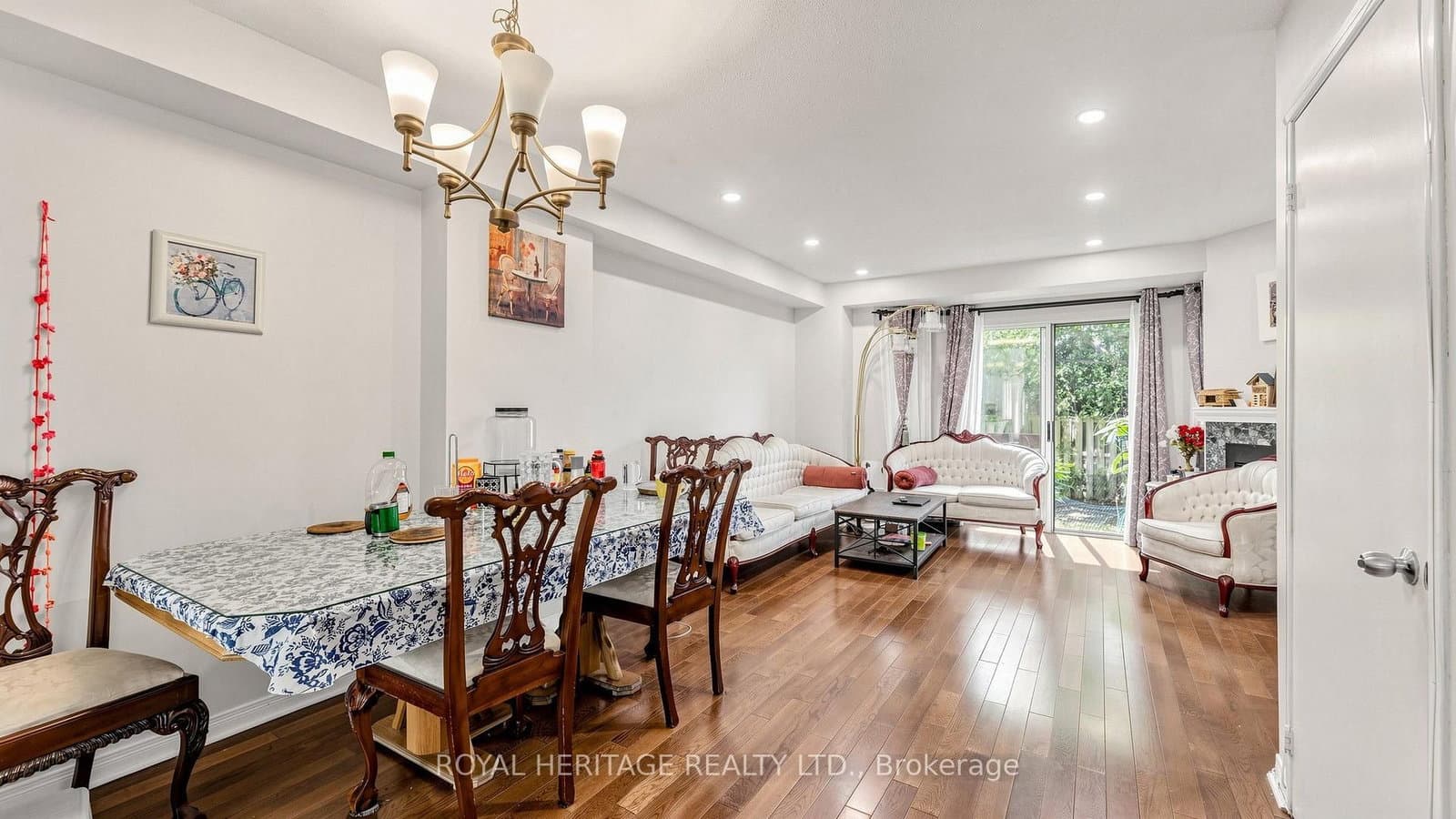 2472 Eglinton Avenue E, Unit Th 19 thumbnail 9