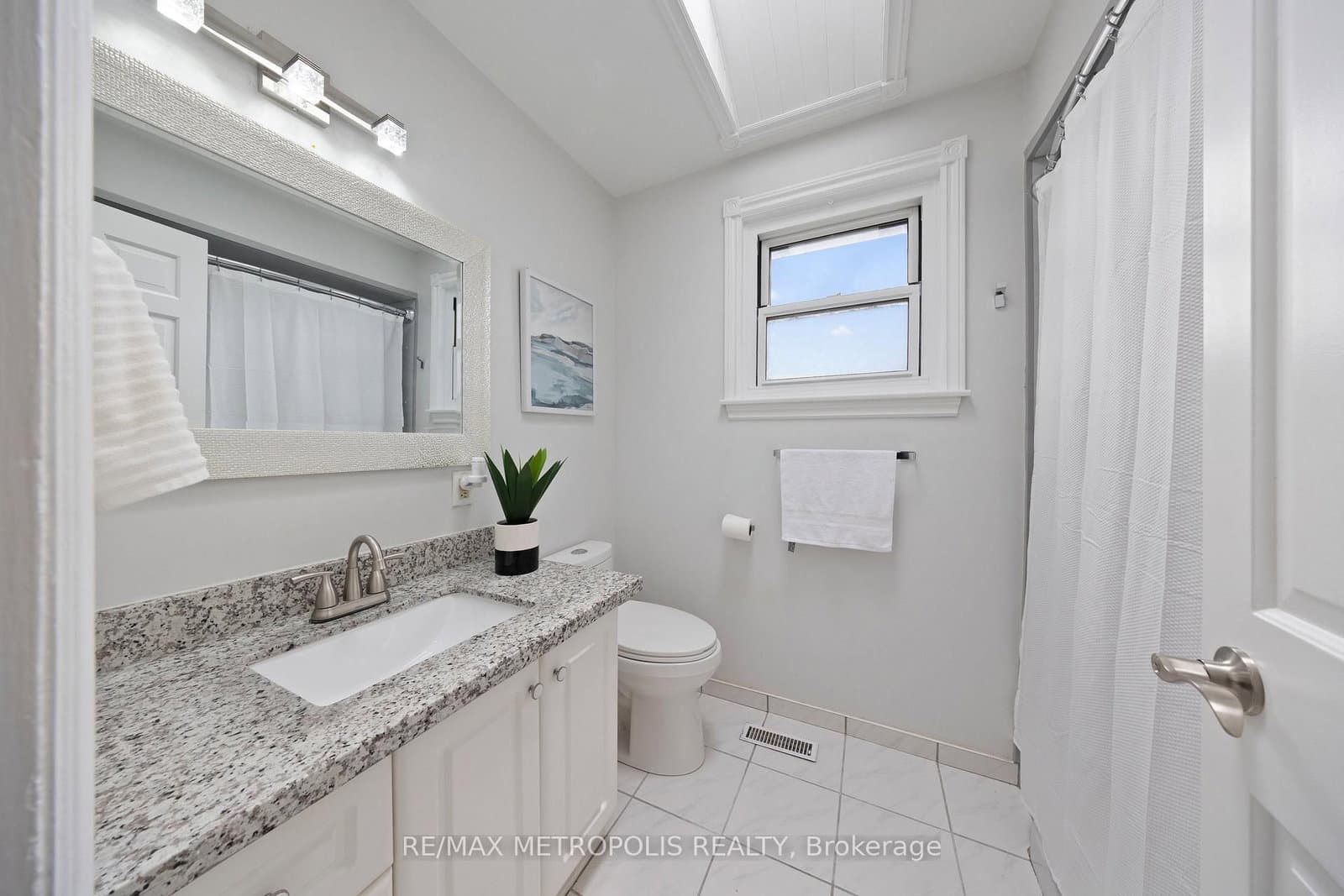 754 Eyer Drive, Unit Upper thumbnail 28