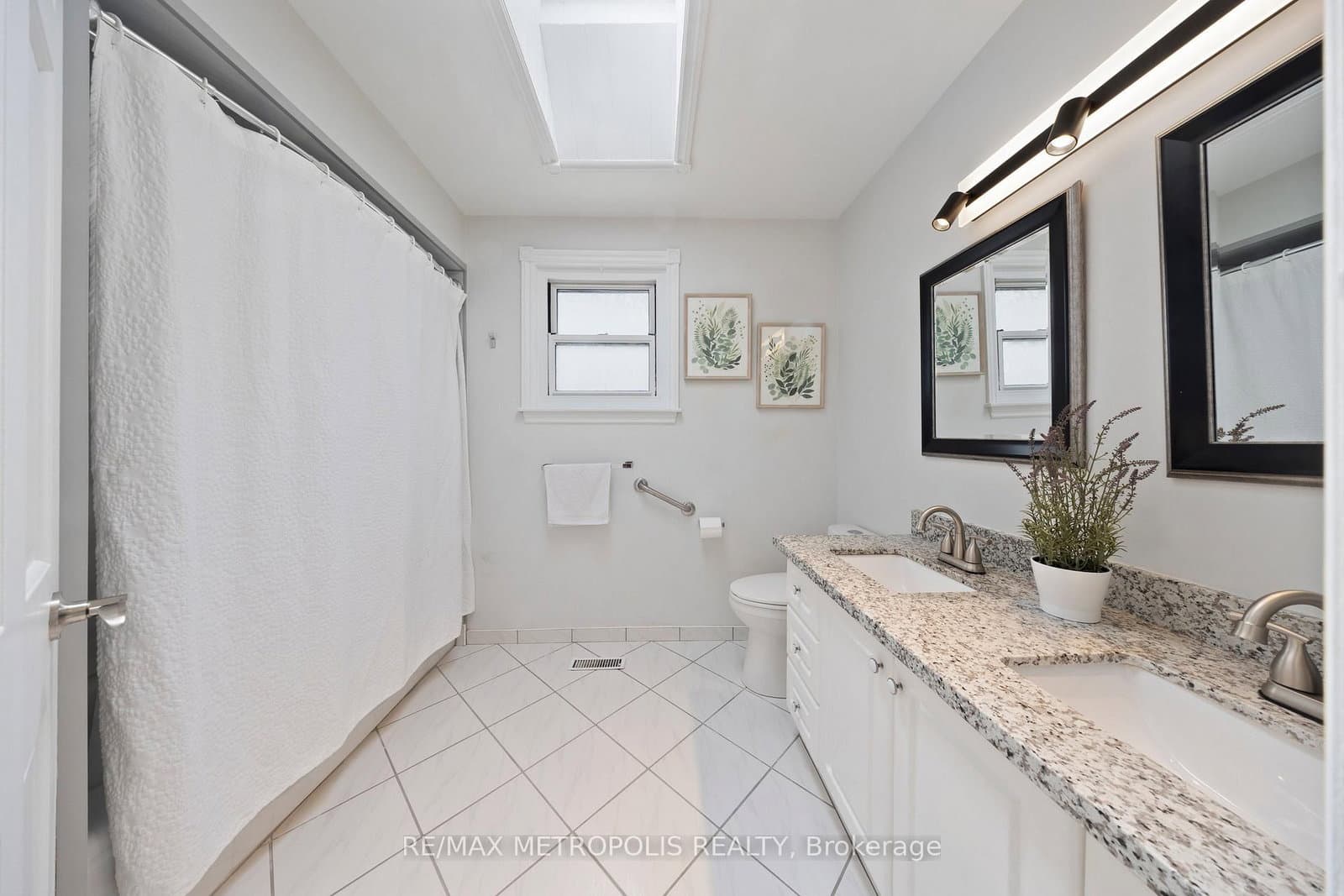 754 Eyer Drive, Unit Upper thumbnail 29