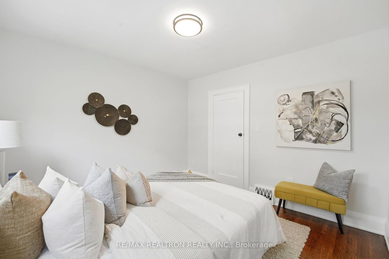1056 Woodbine Avenue W thumbnail 23