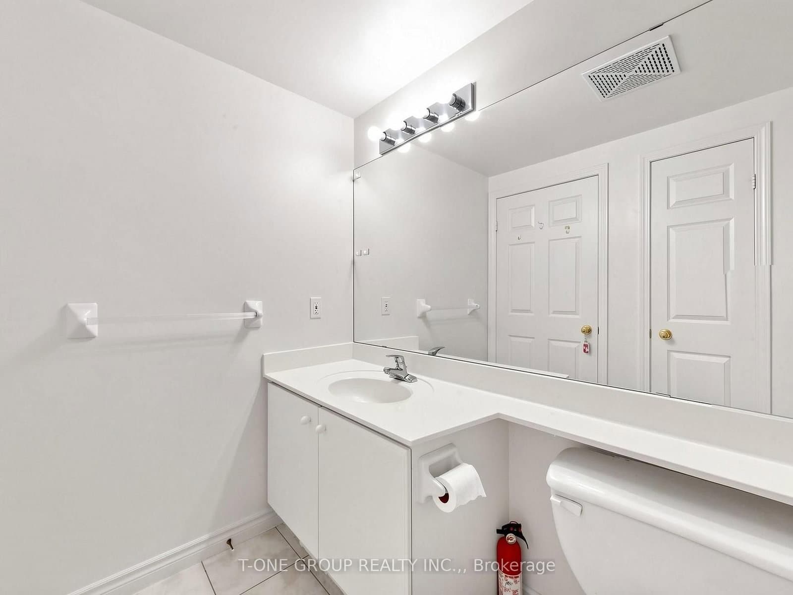5039 Finch Avenue E, Unit PH11 thumbnail 32