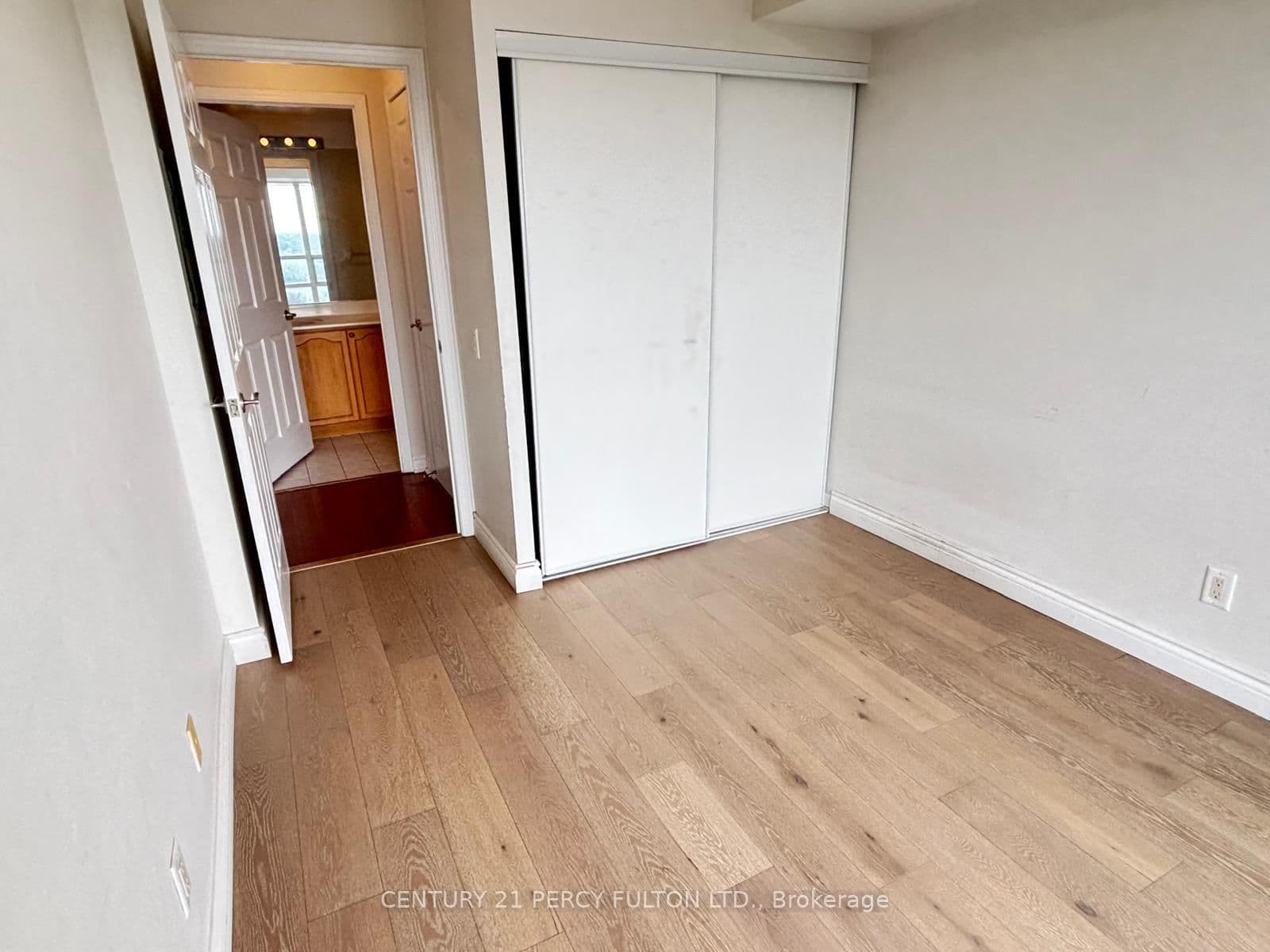8 Mondeo Drive, Unit 1101 thumbnail 14