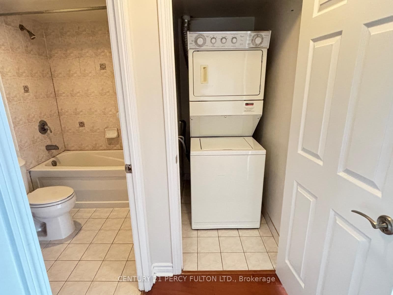 8 Mondeo Drive, Unit 1101 thumbnail 15