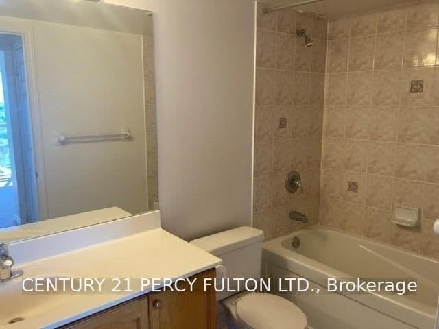 8 Mondeo Drive, Unit 1101 thumbnail 6