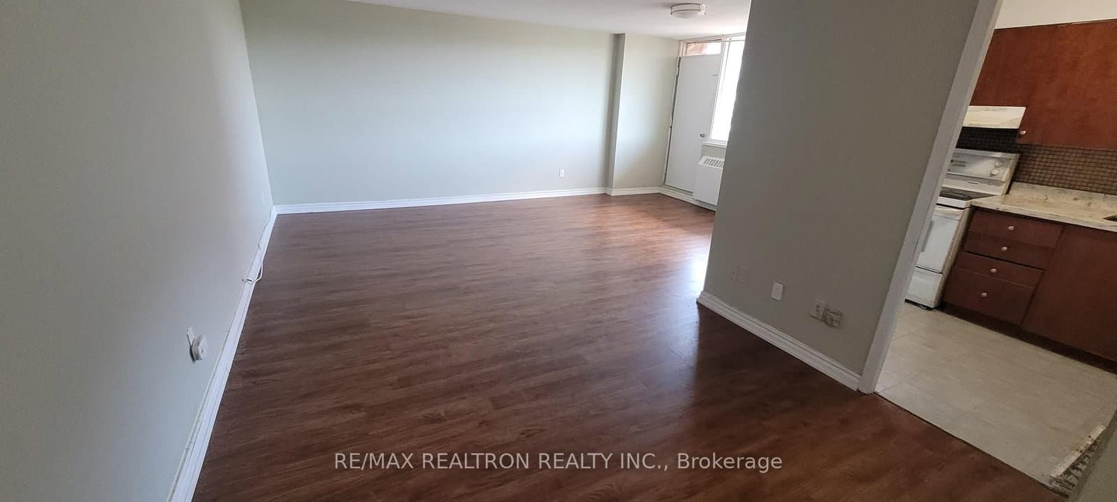 180 Markham Road, Unit 504 thumbnail 23