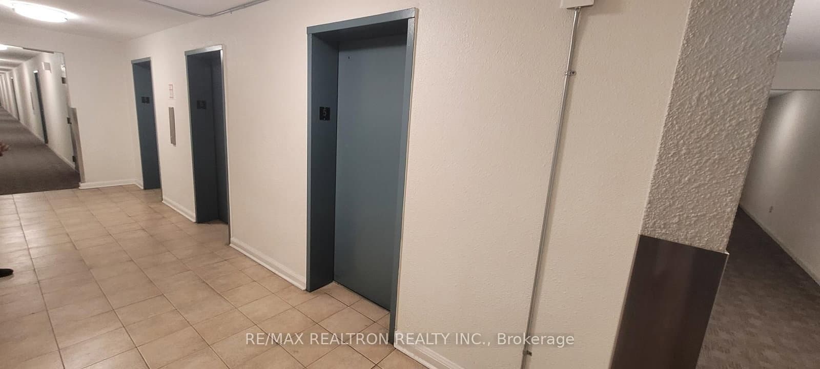 180 Markham Road, Unit 504 thumbnail 31