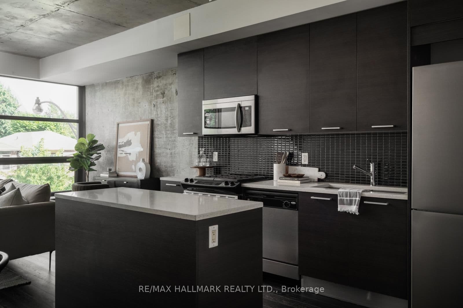 90 Broadview Avenue, Unit 202 thumbnail 11