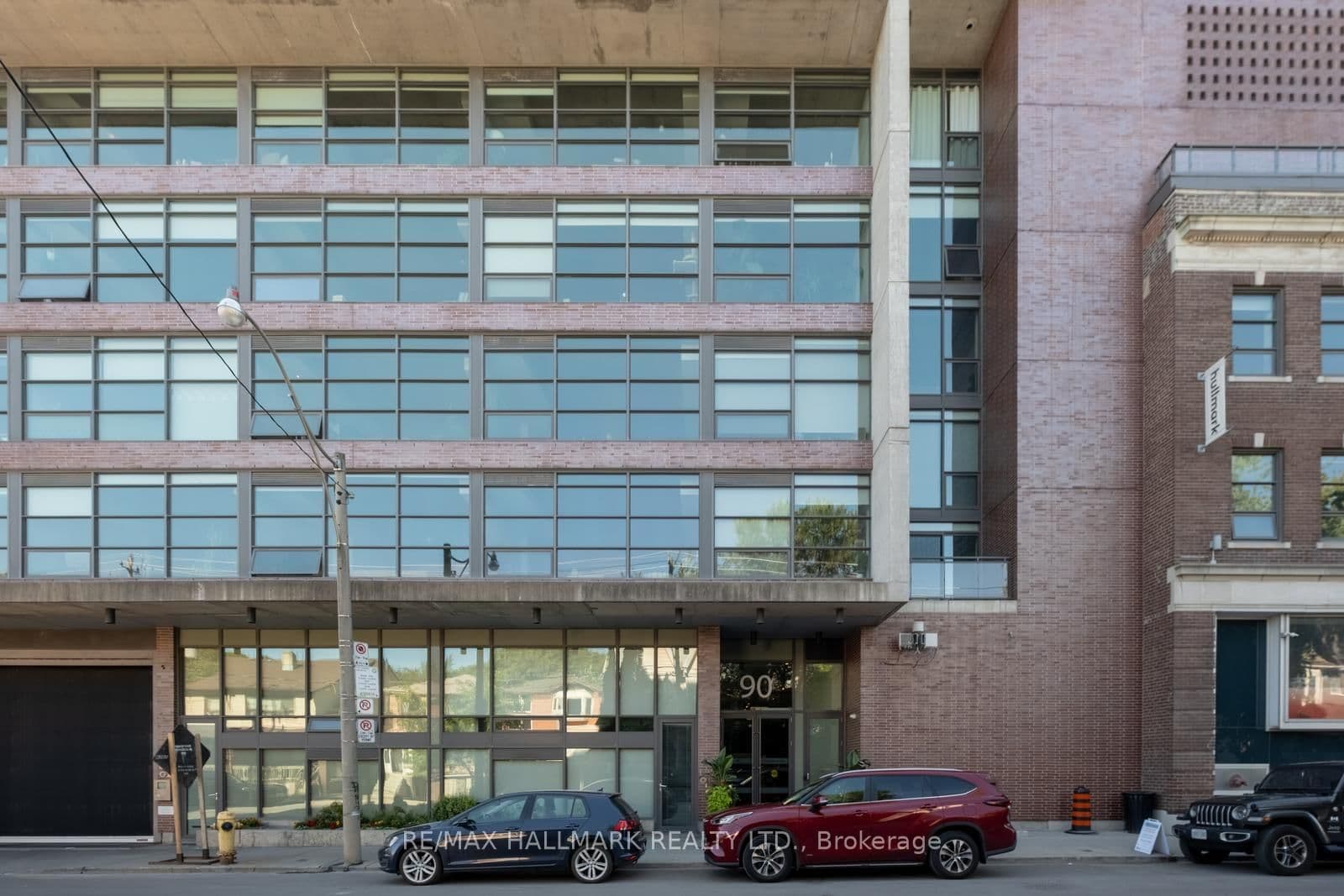 90 Broadview Avenue, Unit 202 thumbnail 22