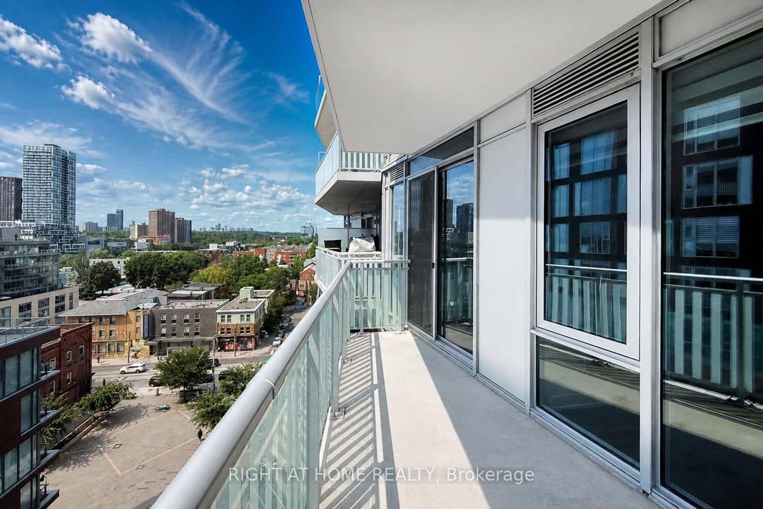 45 BASEBALL Place, Unit 903 thumbnail 24