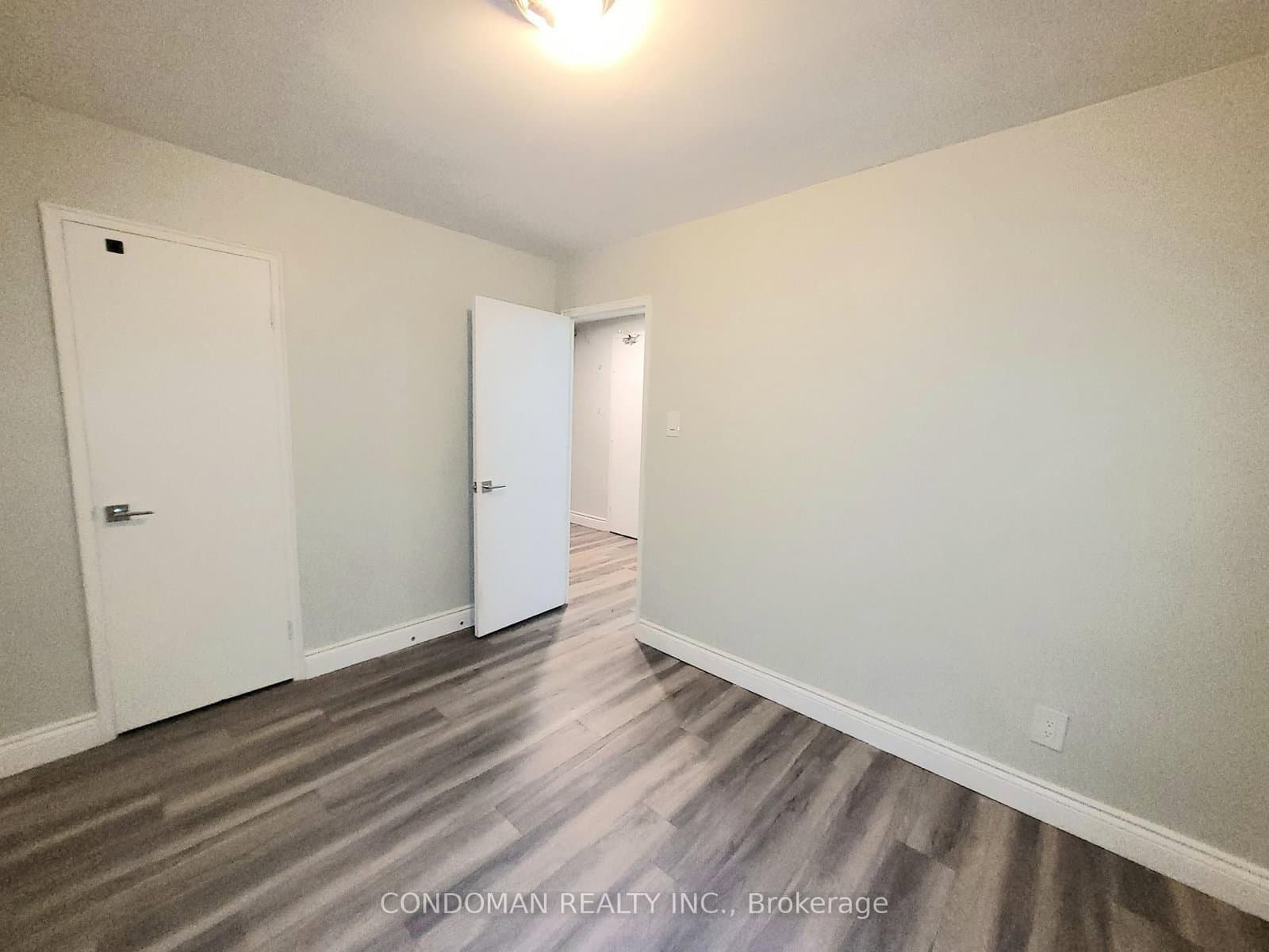 852 Broadview Avenue, Unit 305 thumbnail 7