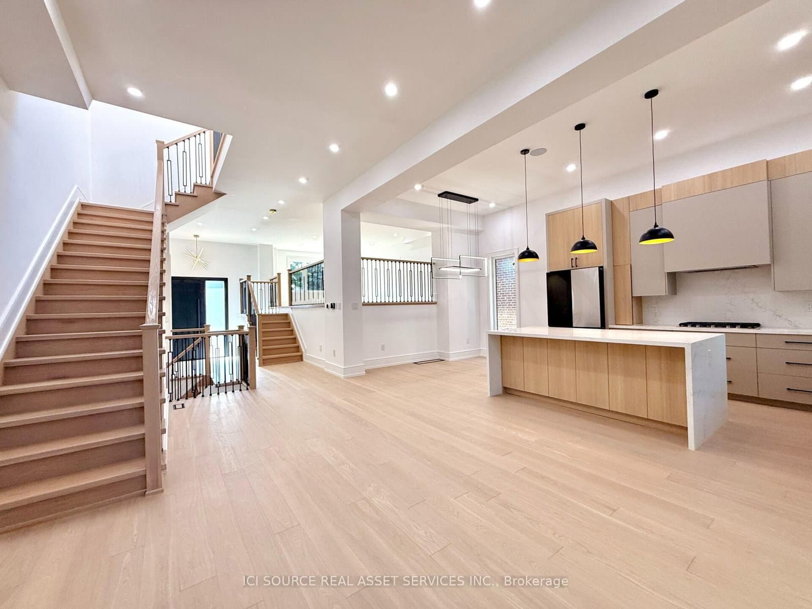 21 Vanbrugh Avenue thumbnail 12