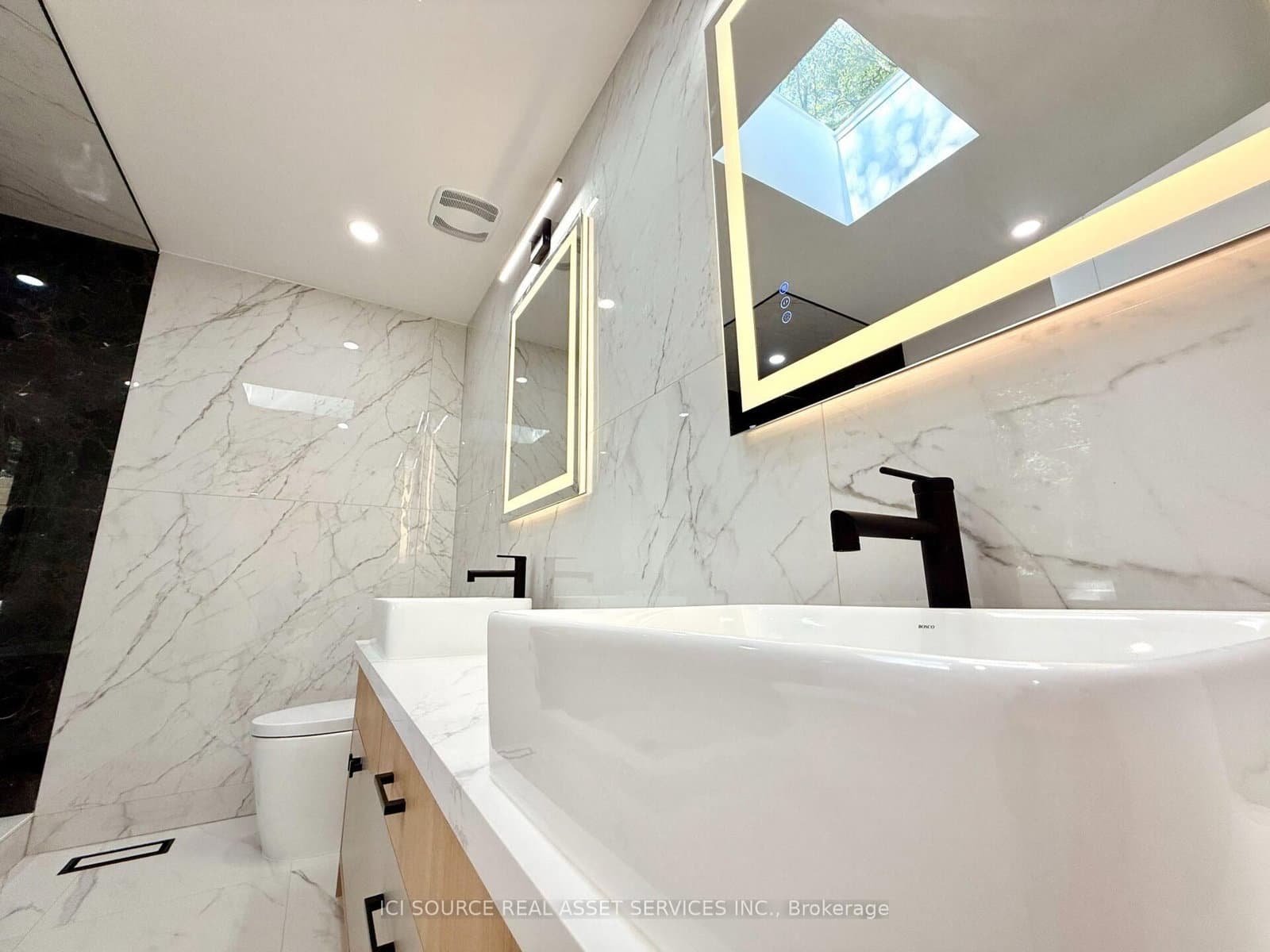 21 Vanbrugh Avenue thumbnail 18
