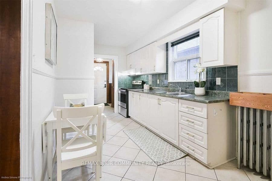 26 Elmsdale Road W thumbnail 10