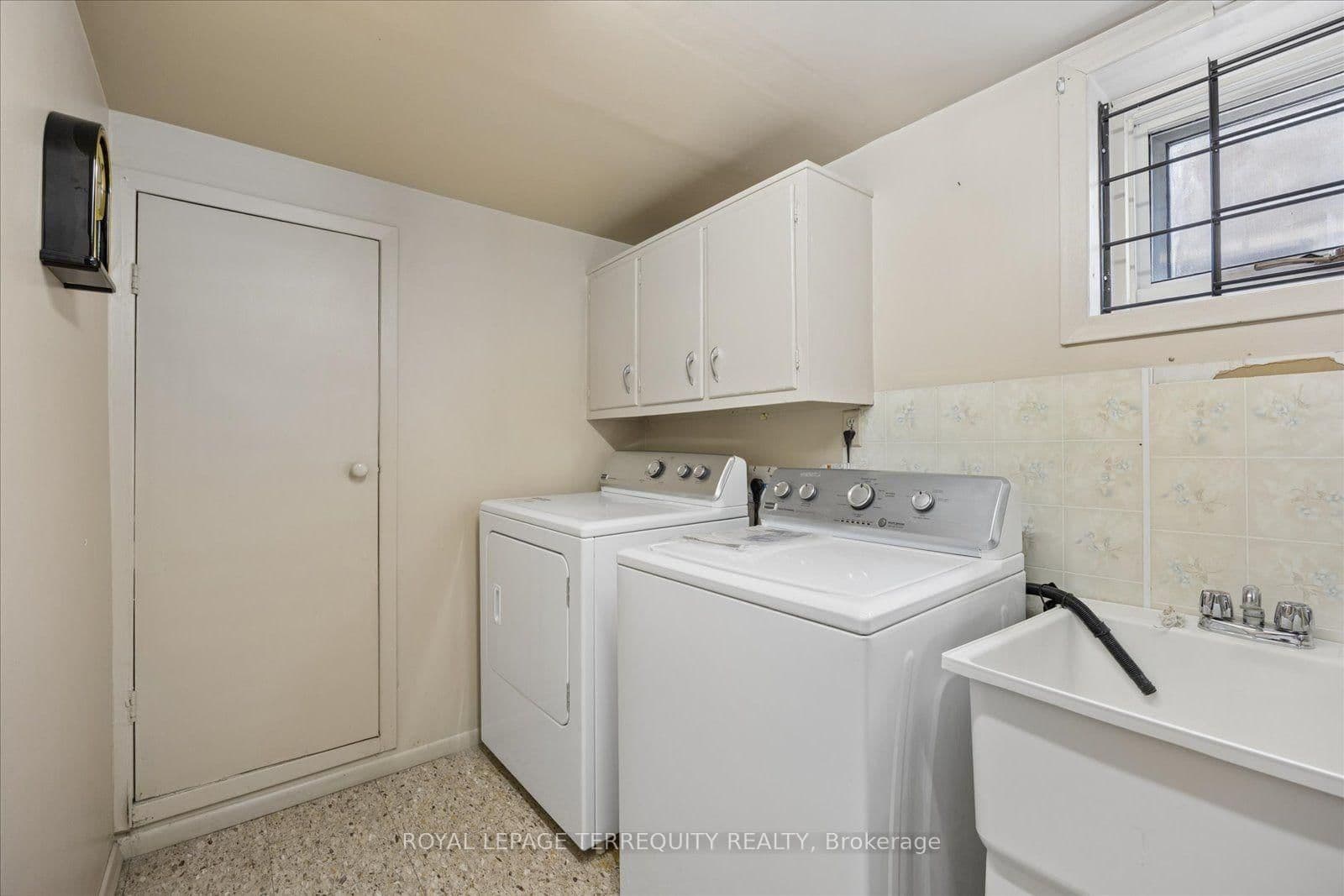 120 Ellington Drive thumbnail 25