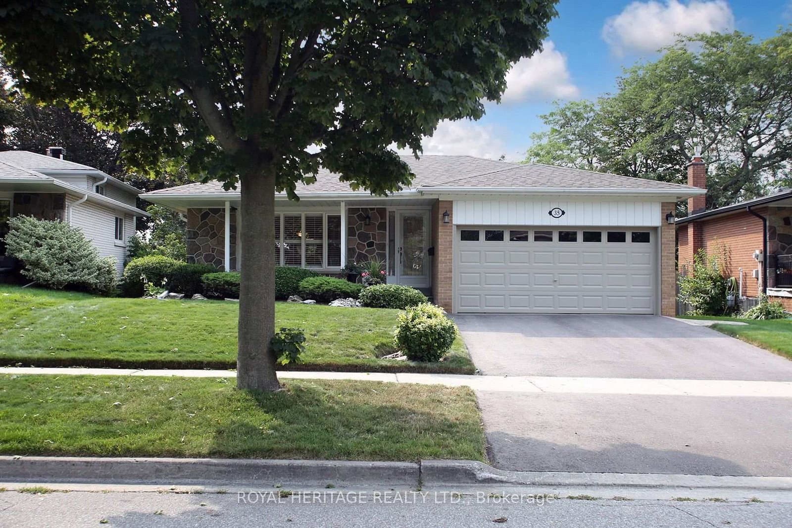 35 Langevin Crescent thumbnail 3