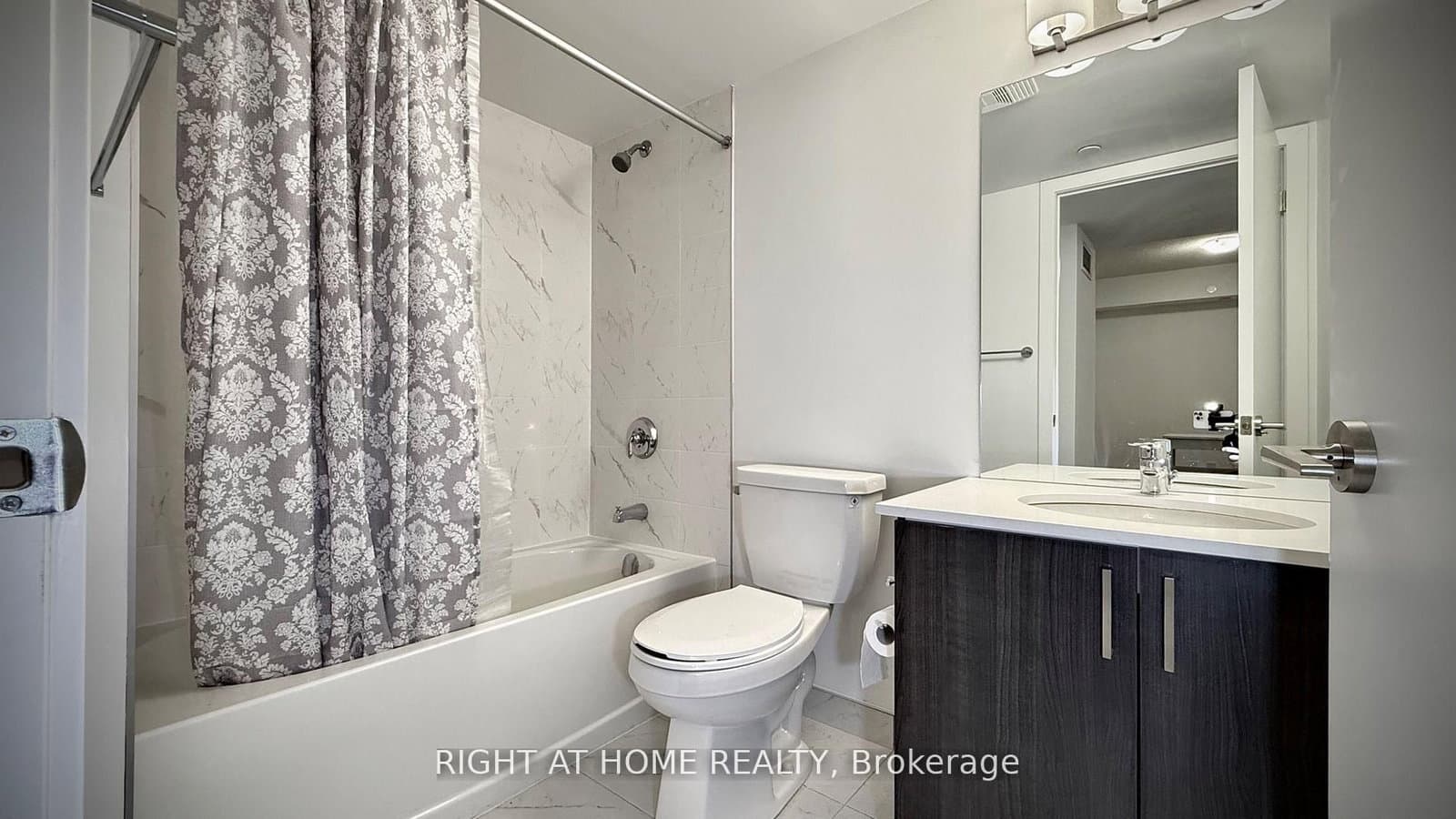 1480 Bayly Street W, Unit 1202 thumbnail 17
