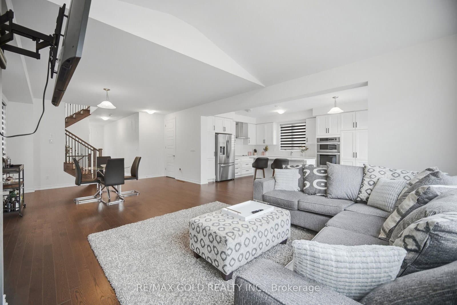 426 Coronation Road thumbnail 14