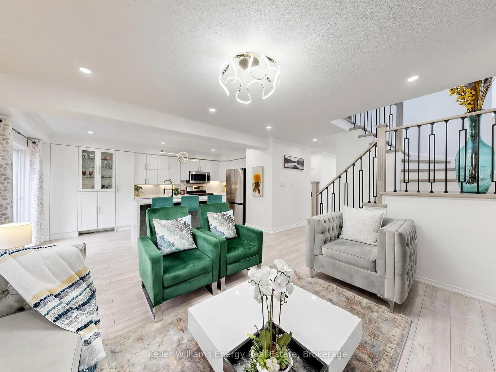 16 Donlevy Crescent thumbnail 10