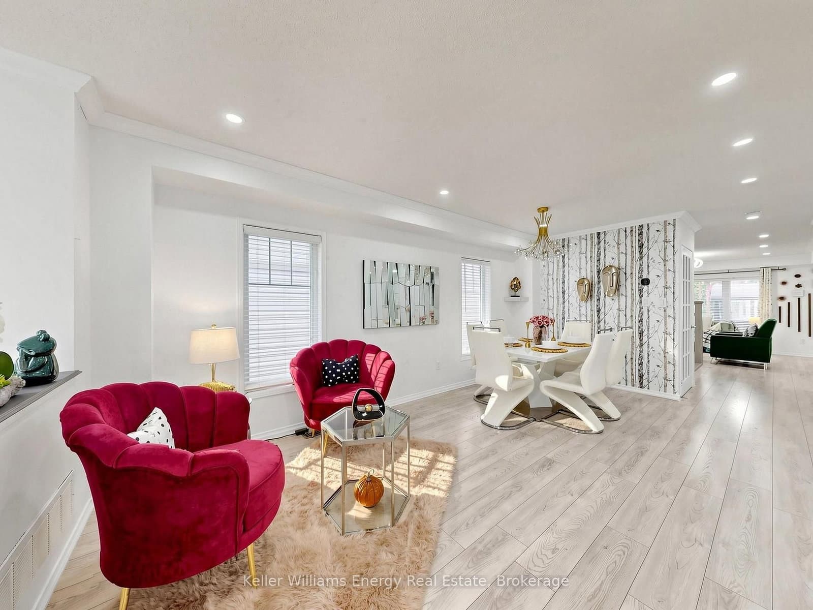 16 Donlevy Crescent thumbnail 7