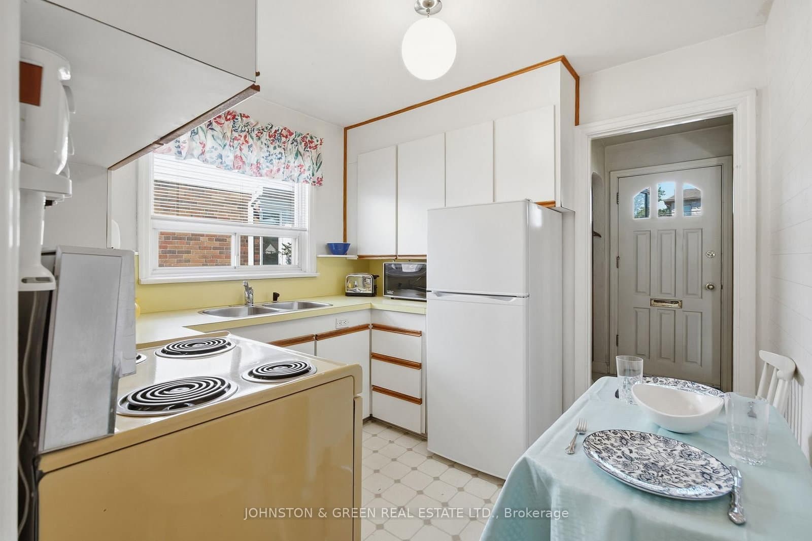 425 O'Connor Drive thumbnail 10