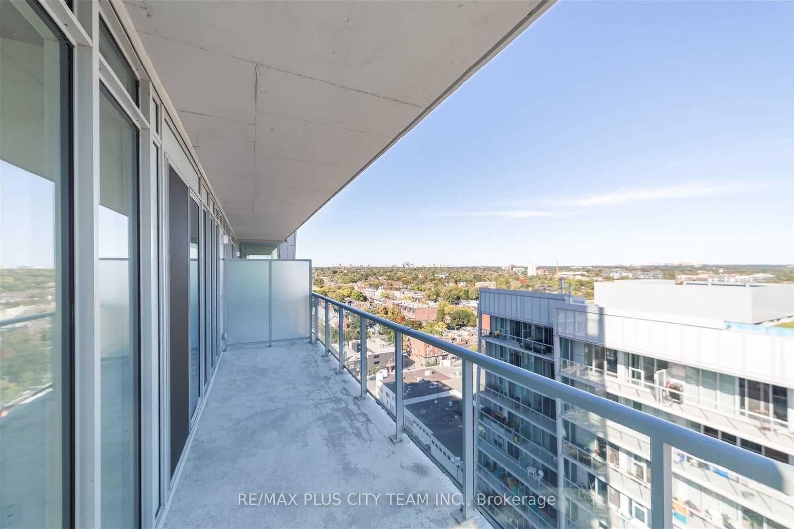 15 Baseball Place, Unit 1504 thumbnail 14
