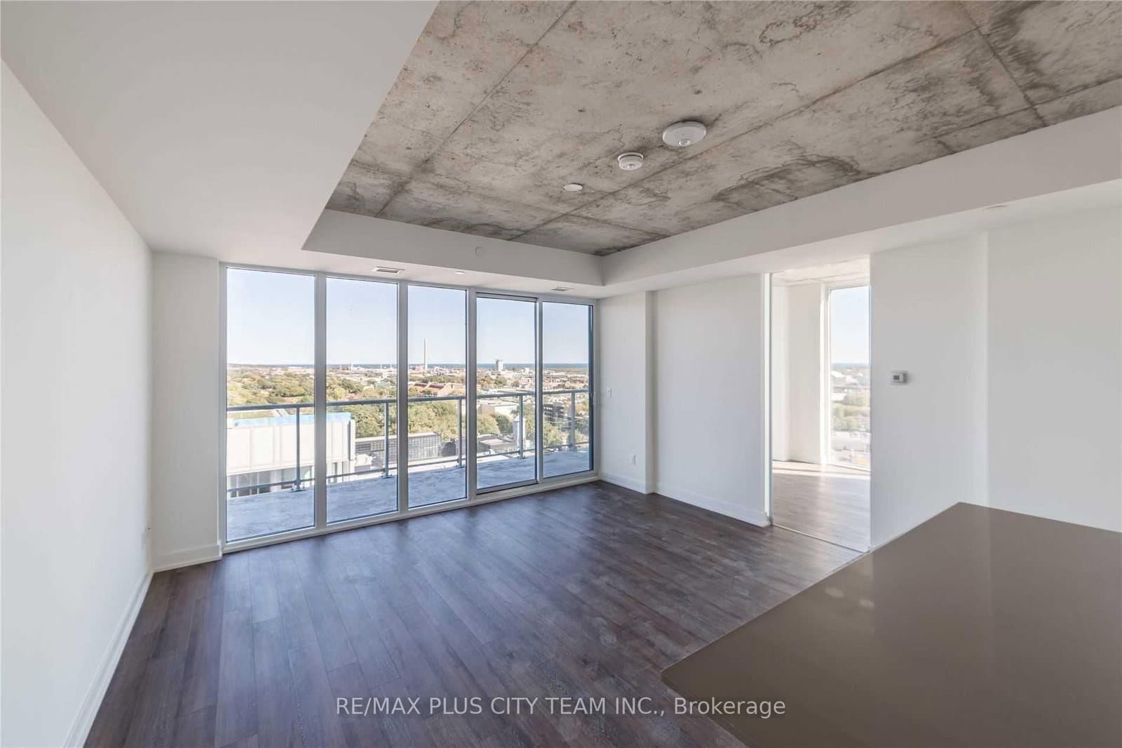 15 Baseball Place, Unit 1504 thumbnail 3