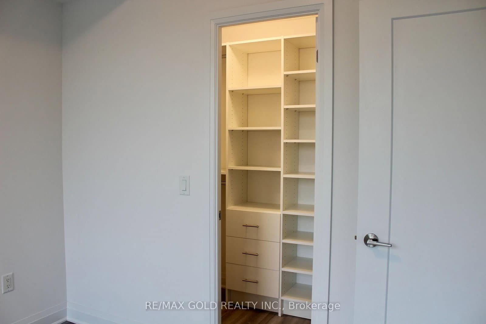 3220 Sheppard Avenue E, Unit 218 thumbnail 12