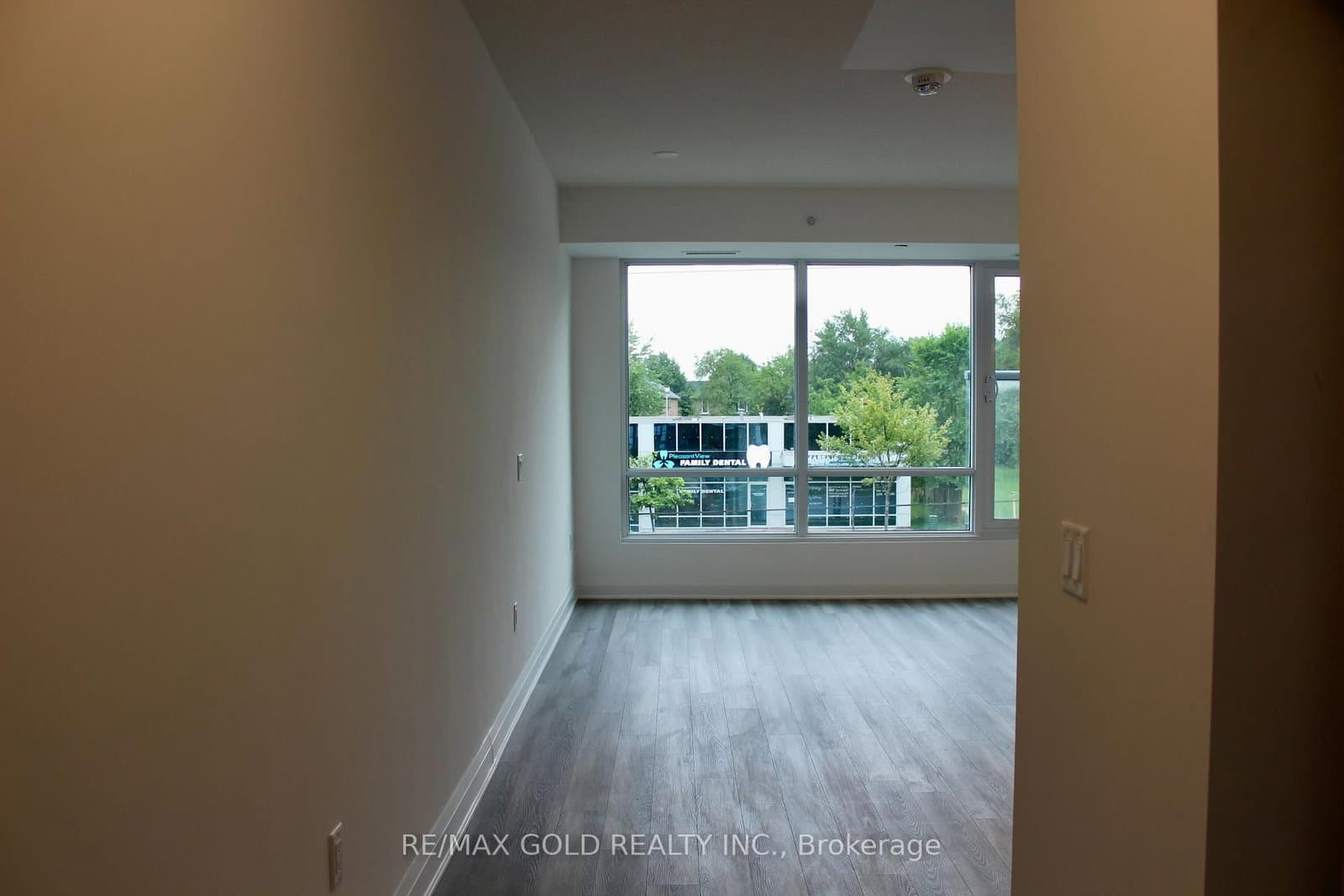 3220 Sheppard Avenue E, Unit 218 thumbnail 7