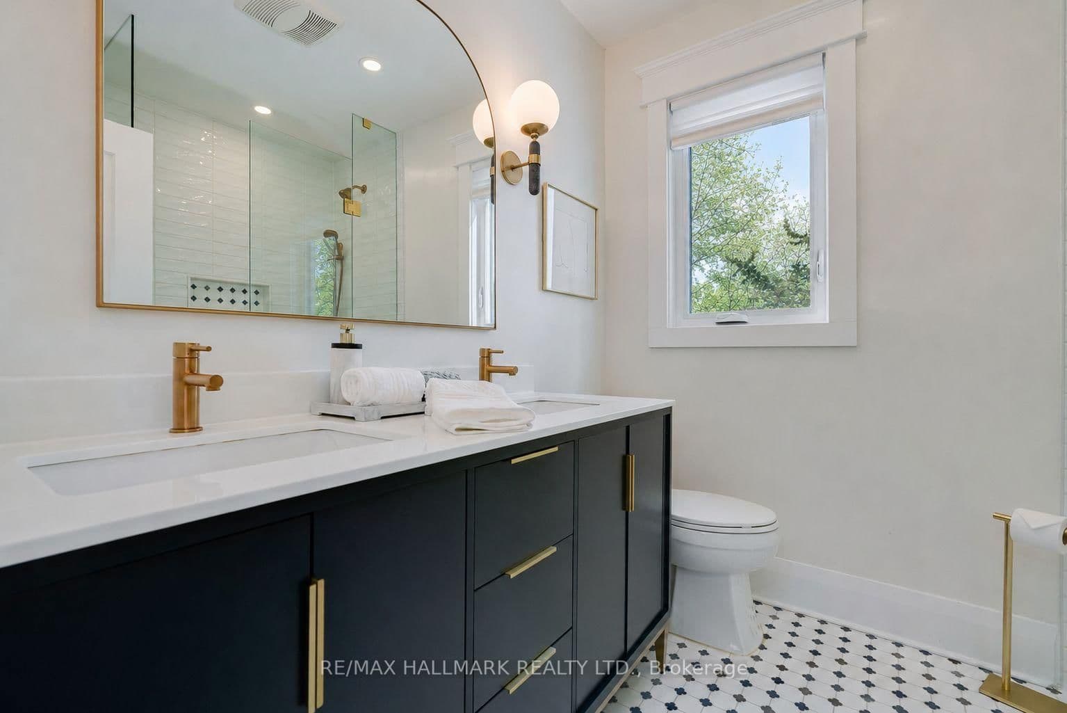338 Kenilworth Avenue thumbnail 14