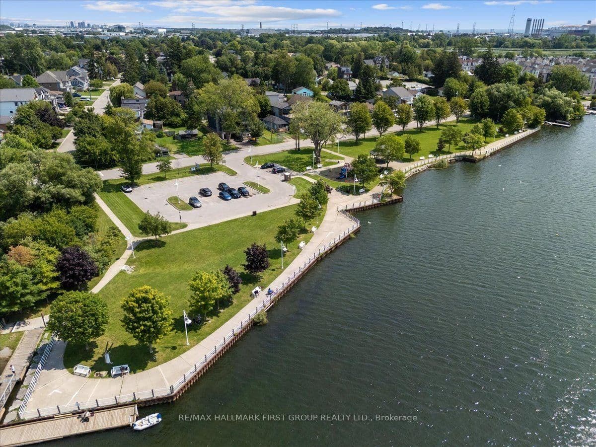 830 Fairview Avenue thumbnail 47