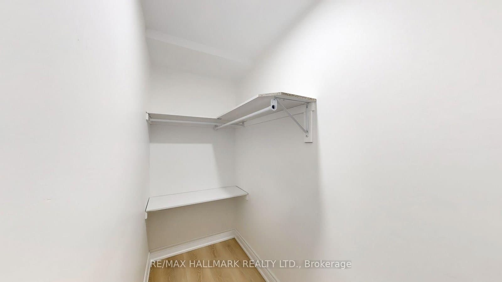 534 Coronation Road, Unit (Basement) thumbnail 18
