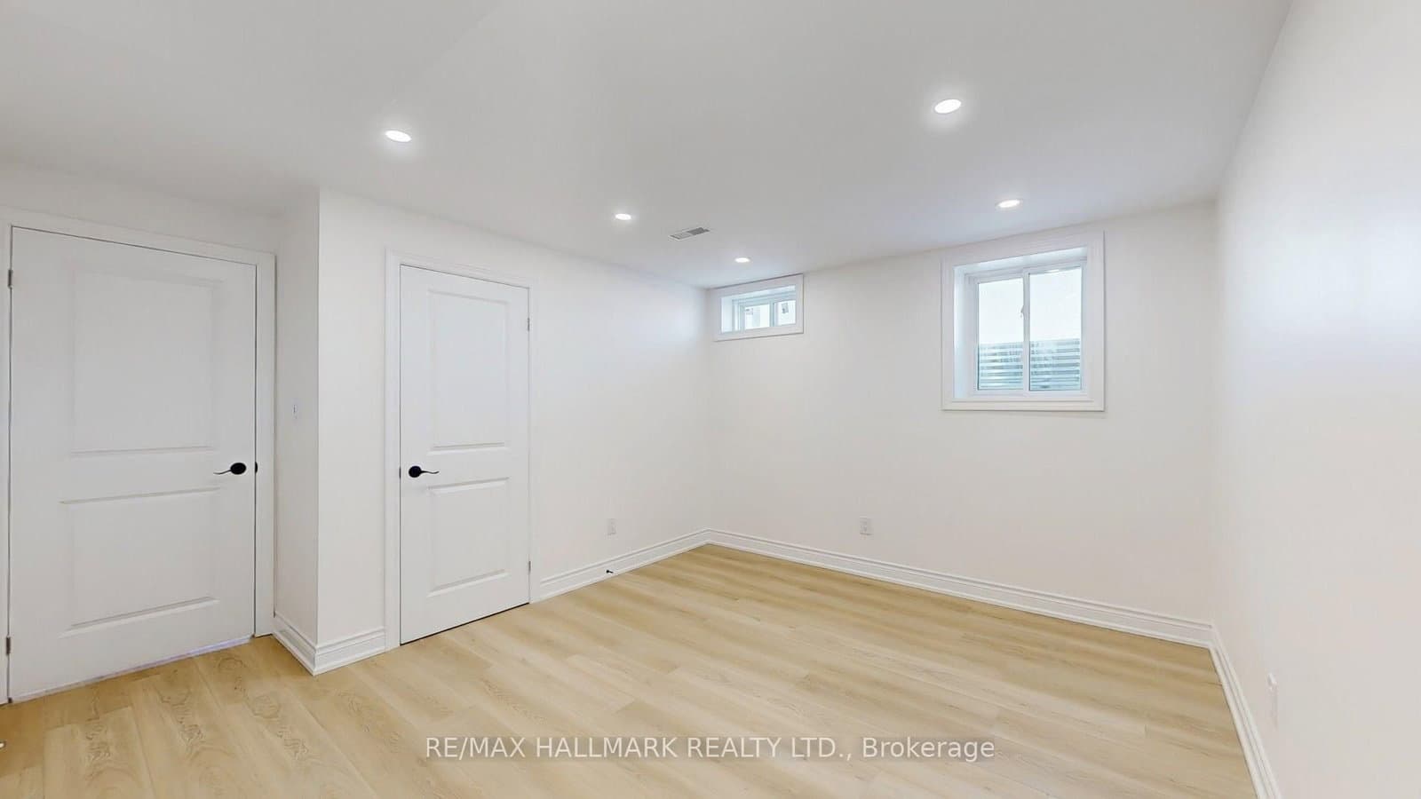 534 Coronation Road, Unit (Basement) thumbnail 23