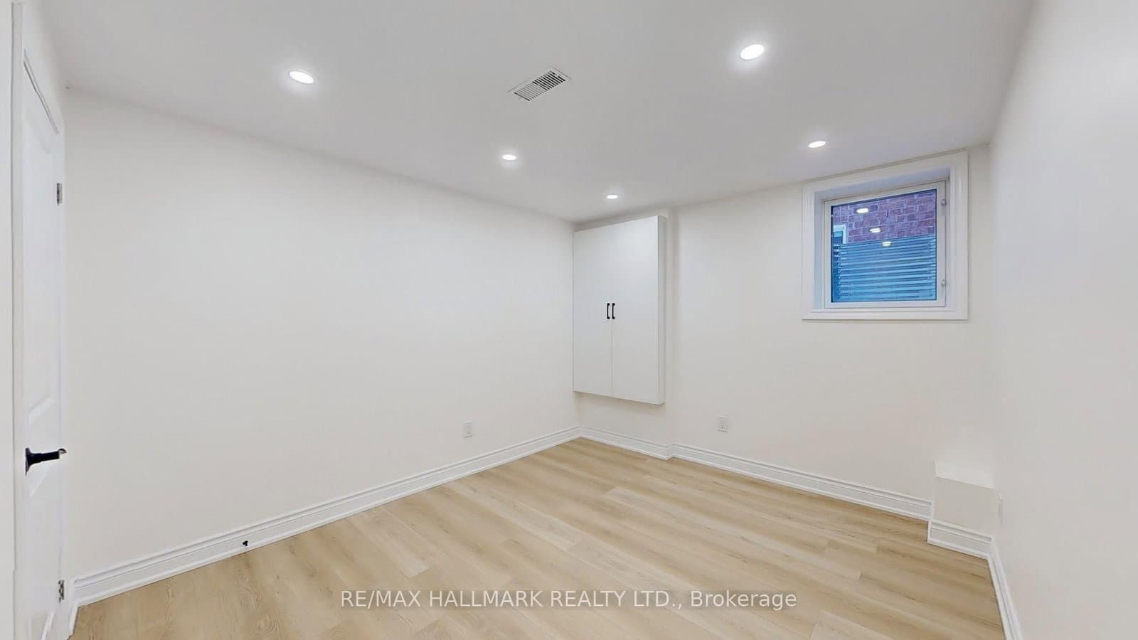534 Coronation Road, Unit (Basement) thumbnail 27