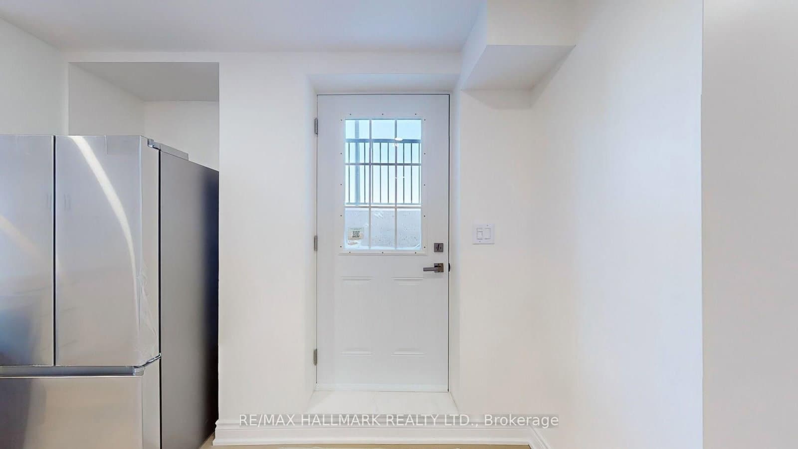 534 Coronation Road, Unit (Basement) thumbnail 33