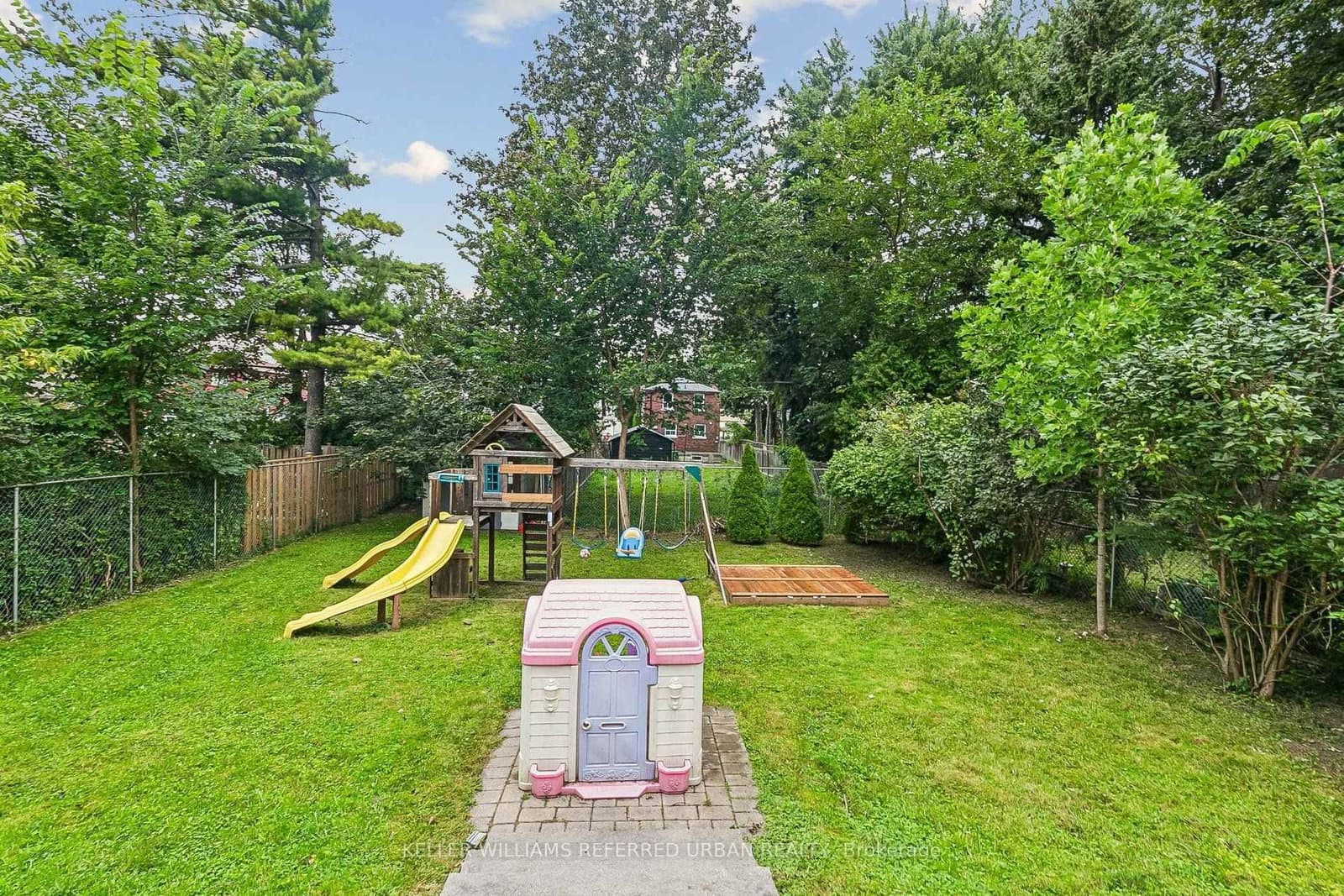 36 Vernadale Crescent thumbnail 46
