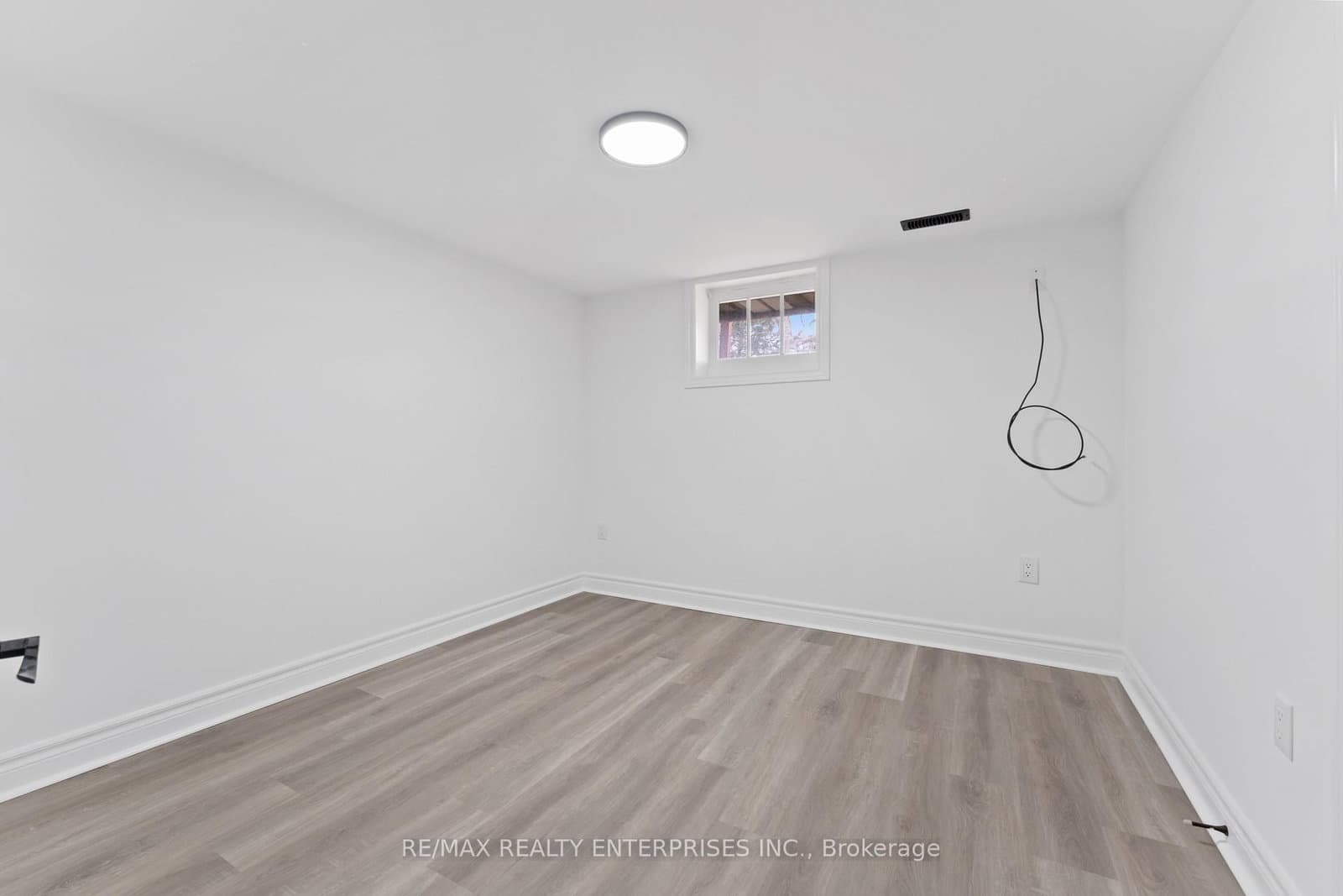 3 Dallyn Crescent, Unit BSMT thumbnail 12