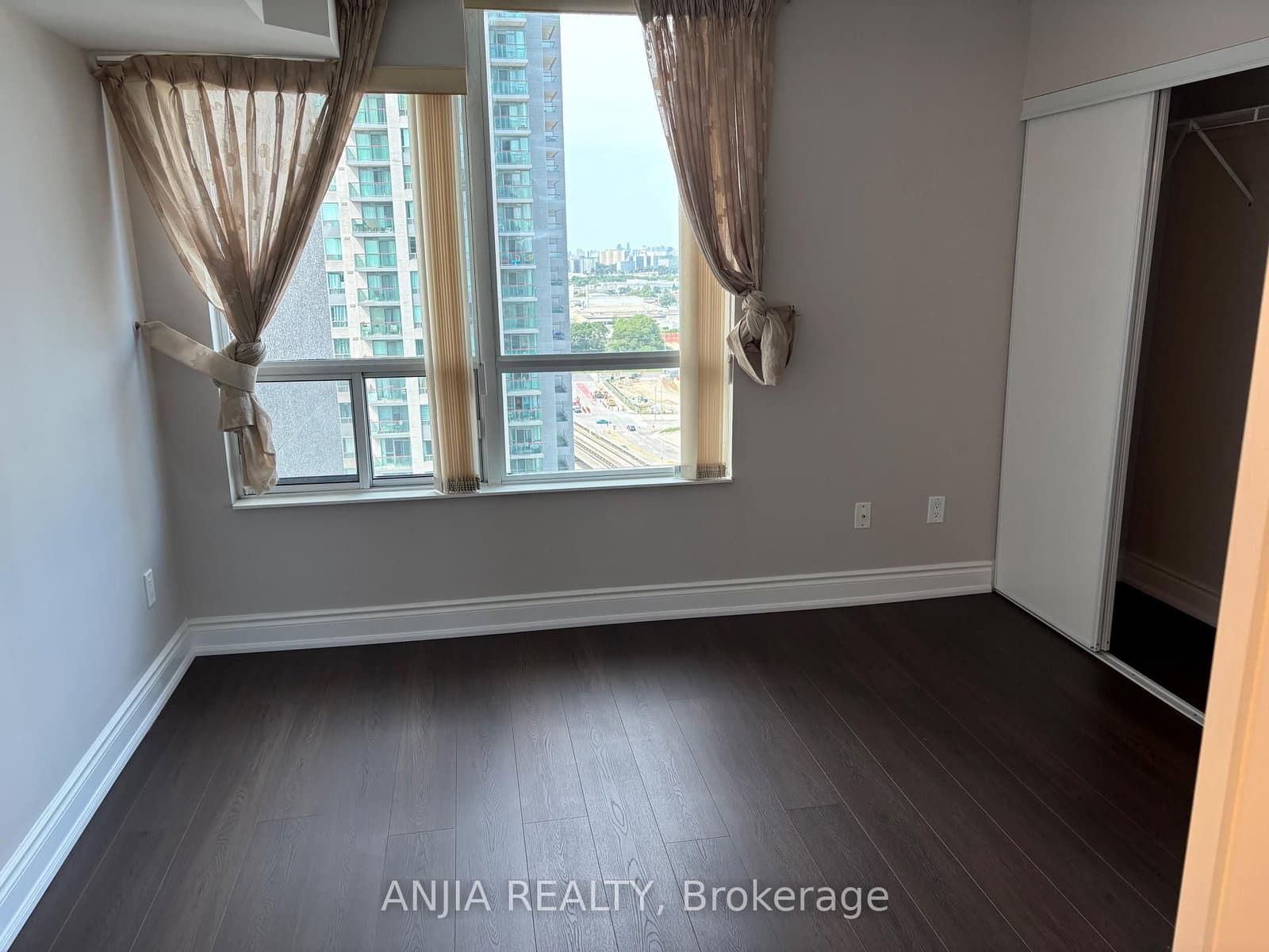60 Brian Harrison Way, Unit 1804 thumbnail 11