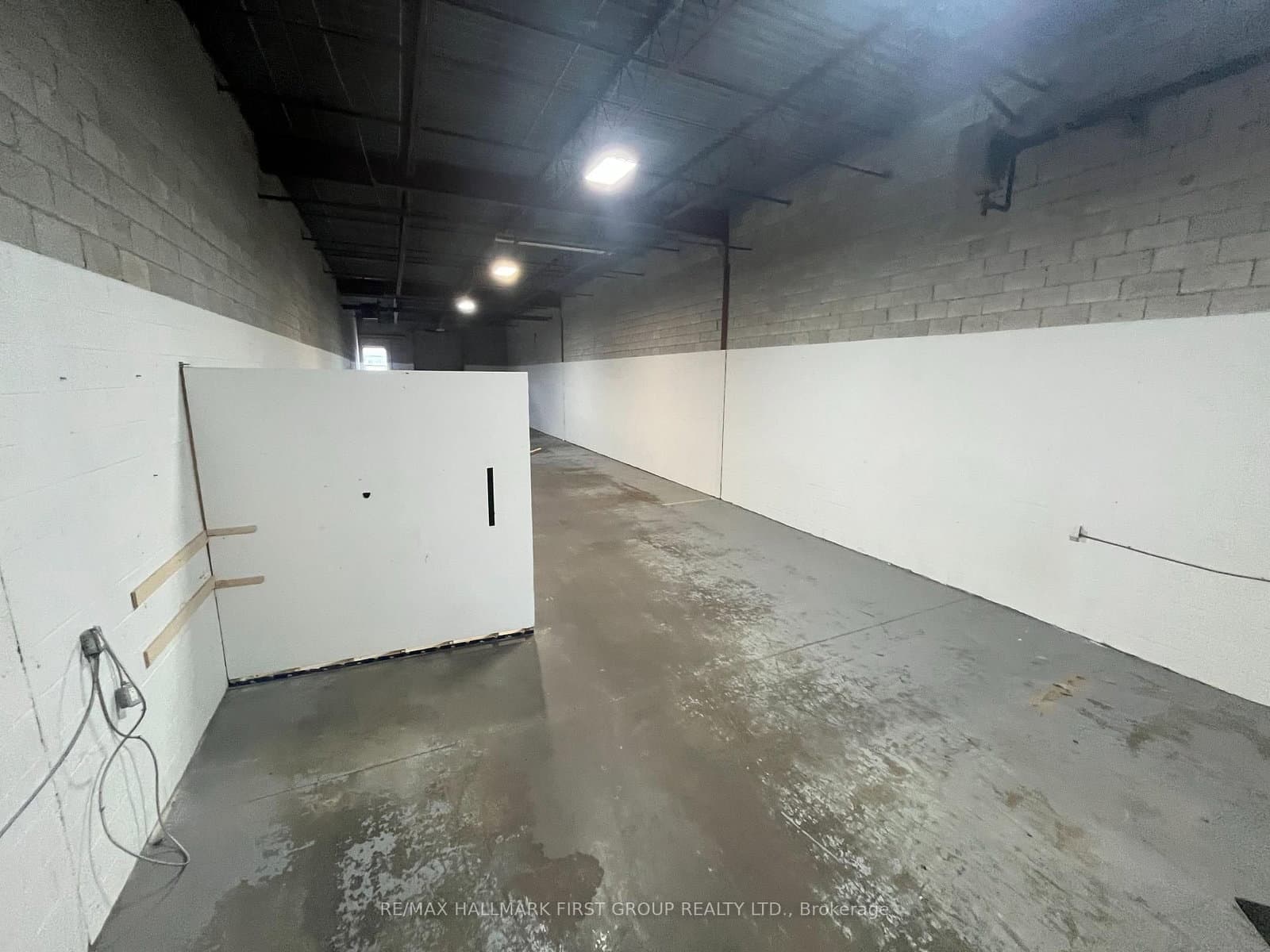 1750 Plummer Street, Unit 16 thumbnail 15