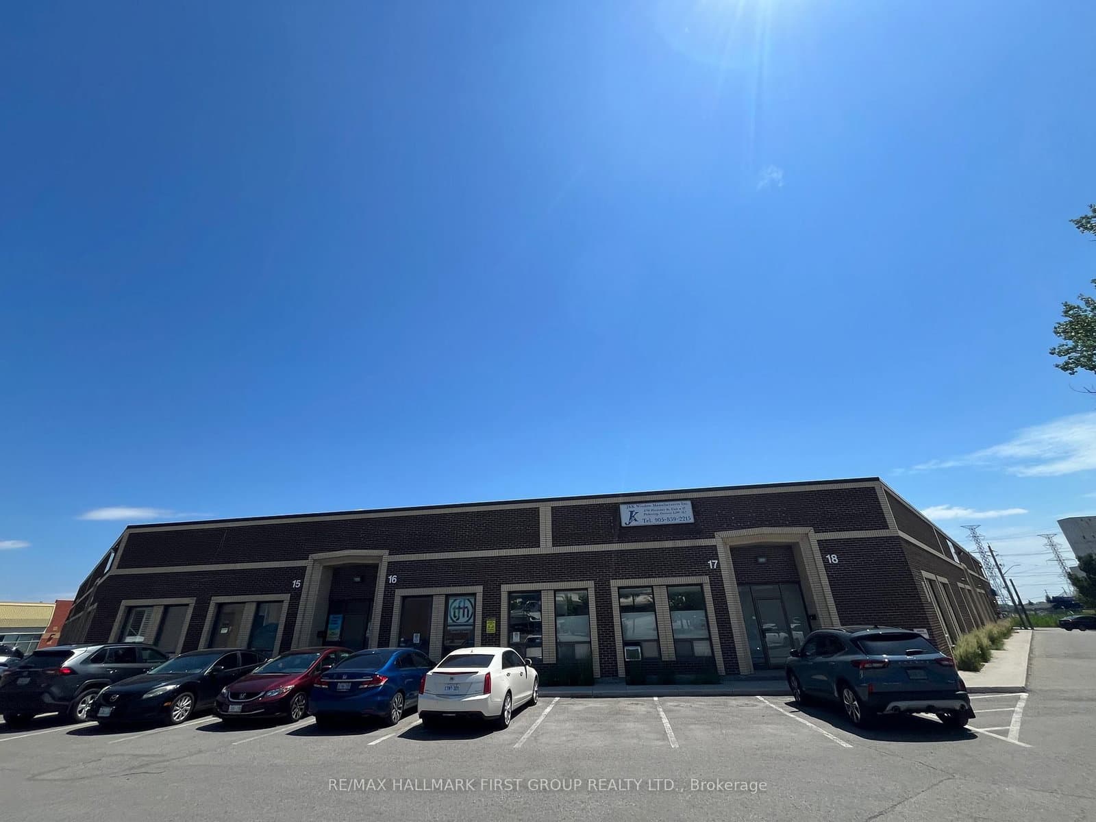 1750 Plummer Street, Unit 15&16 thumbnail 2