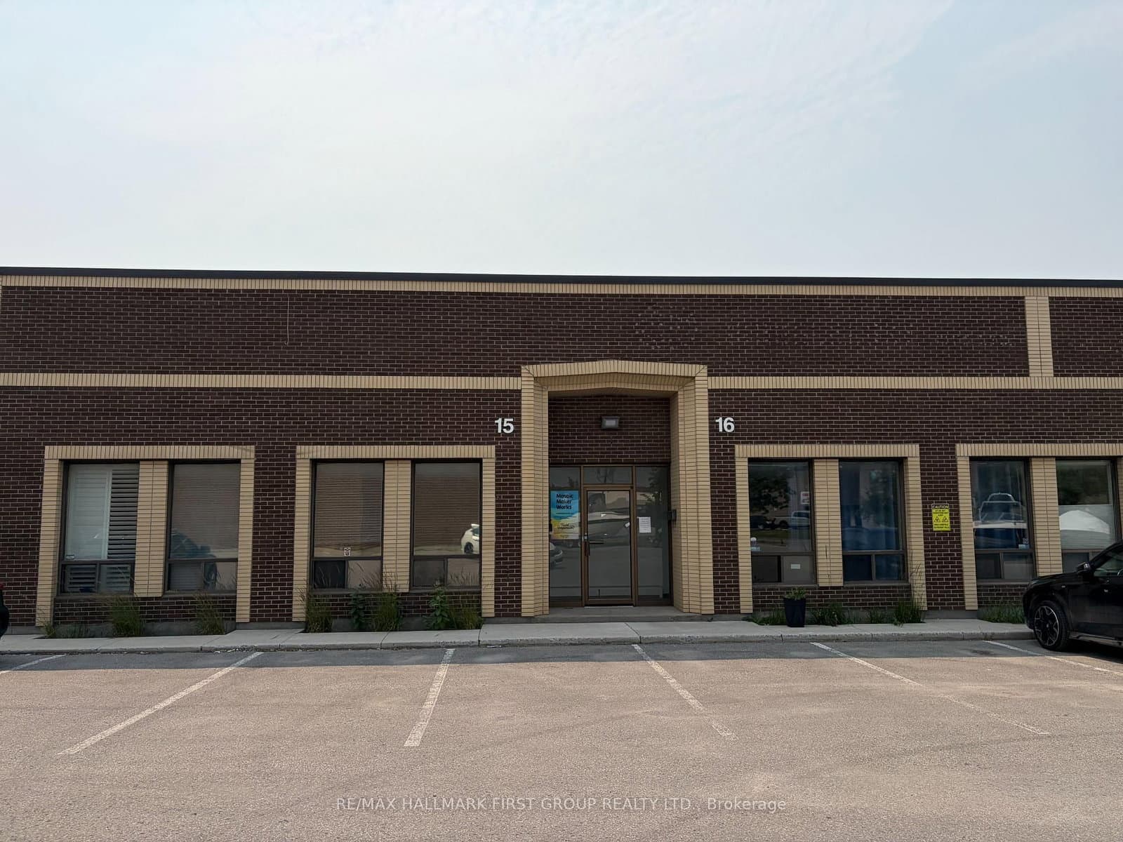 1750 Plummer Street, Unit 15&16 thumbnail 3