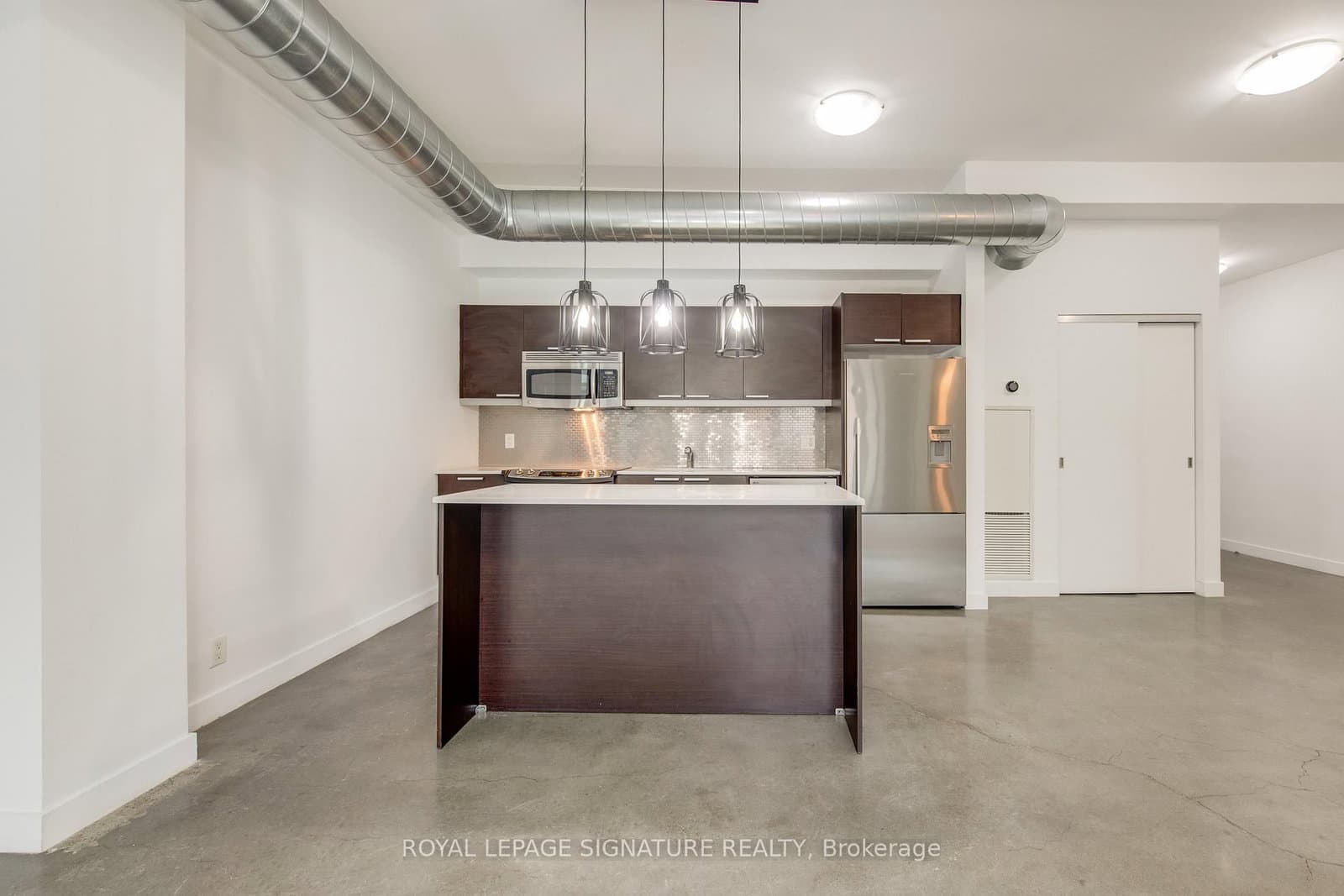 625 Queen Street E, Unit 211 thumbnail 10